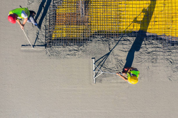  Holtville, CA Concrete contractor Pros